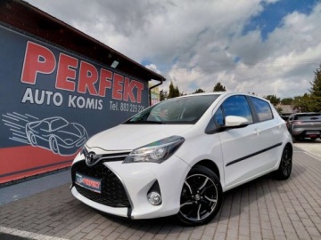 Toyota Yaris III Hatchback 5d Facelifting 1.33 Dual VVT-i 99KM 2016 Toyota Yaris Kamera Klimatronik Hands Free Alu 1.3 Benzyna 99KM