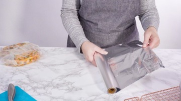 АЛЮМИНИЕВАЯ ПИЩЕВАЯ ФОЛЬГА 29 СМ, 6 РОЛИКОВ