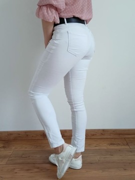 БЕЛЫЕ утягивающие джинсы PUSH UP 36/S