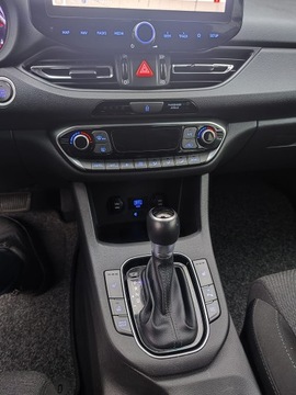 Hyundai i30 III Hatchback Facelifting 1.6 CRDi 115KM 2021 Samochód osobowy Hyundai I30 1.6D automat 2021 rok po opłatach super wersja, zdjęcie 8