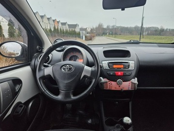 Toyota Aygo I Hatchback 5d Facelifting 1.0 VVT-i 68KM 2013 Toyota Aygo 5 Drzwi Klima Zadbany Rata320ZŁ, zdjęcie 11