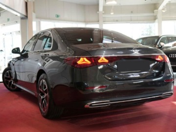 Mercedes Klasa E W214 Sedan 2.0 220d 197KM 2025 E Klasa 220 d Avantgarde 2.0 (197KM) 2025, zdjęcie 1