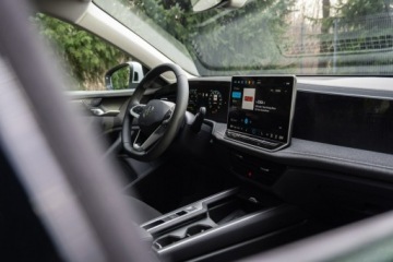 Volkswagen Passat B8 Variant Facelifting 2.0 TDI SCR 150KM 2025 Volkswagen Passat Business 2.0 TDI SCR 150 KM DSG, zdjęcie 12