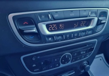 Renault Megane III Hatchback 1.6 16v 110KM 2010 Renault Megane SLICZNY 1.6 Benzyna BOGATA WERSJA Oryginal ZADBANY Niski Pr, zdjęcie 12