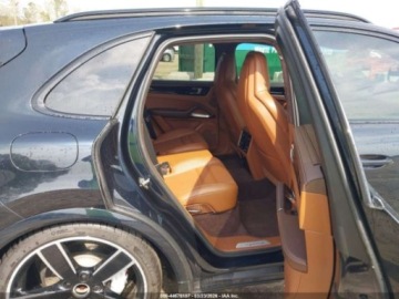 Porsche Cayenne III 2019 Porsche Cayenne Turbo 2019 4.0 Benzyna 541KM, zdjęcie 13