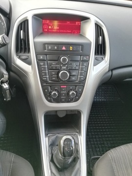 Opel Astra J Hatchback 5d 1.7 CDTI ECOTEC 110KM 2010 Opel Astra J 1.7 ECO TECH 110 PS, zdjęcie 20