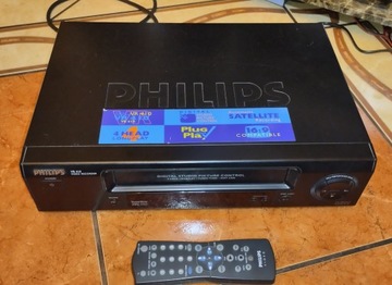 Видеомагнитофон Philips VR410, ОРИГИНАЛЬНЫЙ ПУЛЬТ!