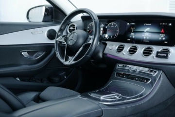 Mercedes Klasa E W213 Limuzyna Facelifting 2.0 E220d 194KM 2021 Mercedes-Benz Klasa E E220d 4 Matic AMG Salon Polska Autotrade Mercedes, zdjęcie 27
