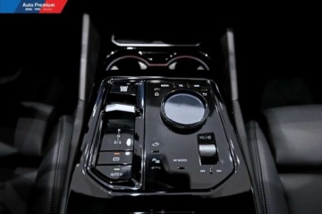 BMW Seria 5 G90-91 2025 BMW Seria 5 540d xDriveFV23Repair InclusivePakiet Sport M PROKamera Wnetrza, zdjęcie 13