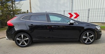 Volvo V40 II Hatchback Facelifting 1.5 T3 152KM 2019 Volvo V40 152Ps.Bezyna Automat R Design Full Led Navi Skora Alcantara 2019, zdjęcie 15