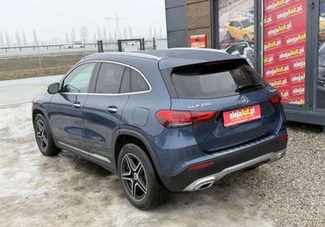 Mercedes GLA II Off-roader 2.0 250 224KM 2020 Mercedes-Benz GLA 4x4 GLB 2.0 BENZ 224 KM 202021r 80.000 km Warszawa, zdjęcie 4