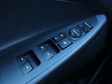 Hyundai Tucson III SUV 1.6 GDI 132KM 2016 Hyundai Tucson 1.6 GDI, Salon Polska, zdjęcie 12