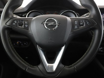 Opel Insignia II Grand Sport 1.5 Turbo 140KM 2018 Opel Insignia tempomat grzane fotele Bluetooth, zdjęcie 20