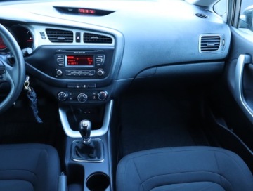 Kia Ceed II Kombi 1.6 CRDi 128KM 2014 Kia Ceed 1.6 CRDi, Salon Polska, Klima, zdjęcie 7