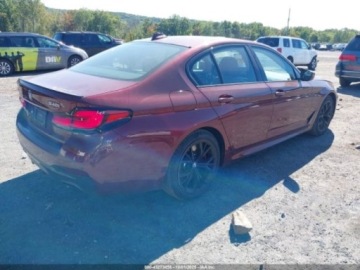 BMW Seria 5 G90-91 2023 BMW Seria 5 540 I XDRIVE, 2023r., 4x4, 3.0L 3.0 Hybryda 335KM, zdjęcie 3