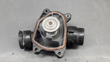 2354056 POUZDRO TERMOSTATU BMW E39 3,0D