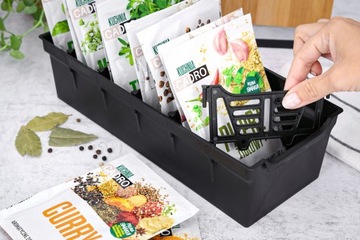 Контейнер для специй, органайзер для специй.