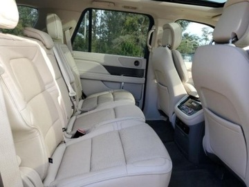 Lincoln Navigator III 2018 Lincoln Navigator 2018, 3.5L, SELECT, od ubezpieczalni 3.5 Benzyna 310KM, zdjęcie 9