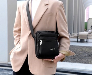 Sportowa Saszetka Torba Torebka Męska Damska na ramię czarna lekka suwak