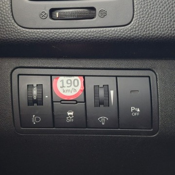 Hyundai ix20 Mikrovan 1.4 CVVT 90KM 2014 Hyundai ix20 1.4 Benzyna90KM, zdjęcie 32