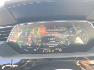 Audi Q8 2024 Audi Q8 e-tron 2024 AUDI Q8 E-TRON PREMIUM PLUS Elektryczny 355KM, zdjęcie 10