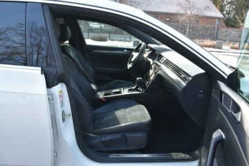 Volkswagen Arteon Fastback 2.0 TDI 150KM 2019 Volkswagen Arteon R-line 2.0TDi DSG 2019r. FullLED, zdjęcie 12