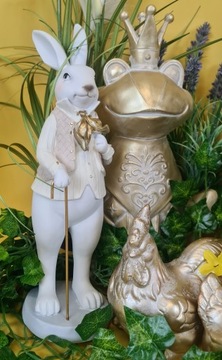 ФИГУРКА КРОЛИКА БЕЛЫЙ И БЕЖЕВЫЙ ЗАЯЦ С ПАЛКОЙ 27,5 СМ