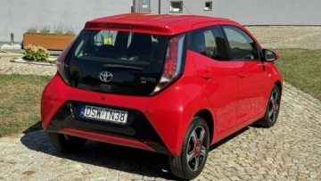 Toyota Aygo II Hatchback 5d 1.0 VVT-i 69KM 2014 Toyota Aygo 1.0 Benz. 70KM - 5Drzwi, MODEL 2015!, zdjęcie 9