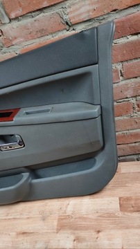 JEEP GRAND CHEROKEE WK ДВЕРЬ СТОРОНА ПЕРЕДНЯЯ СПРАВА