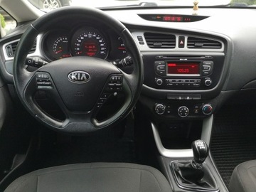 Kia Ceed II Kombi 1.6 GDI 135KM 2013 Kia Cee&#039;d 1,6 GDI 135KM # Klima # Isofix #Tempomat, zdjęcie 16