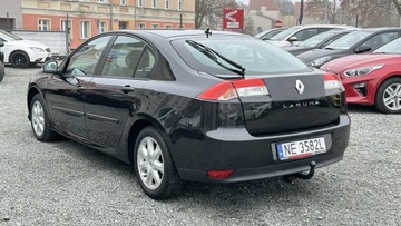 Renault Laguna III Hatchback 2.0 16v 140KM 2009 Renault Laguna 2.0 Benzyna Moc 140KM, zdjęcie 9
