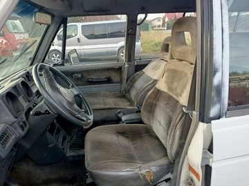 Mitsubishi Pajero I 1988 Mitsubishi Pajero 2.5D 84km 88r 4x4 7 os, zdjęcie 4