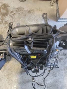 AUDI E-TRON 55 RADIÁTOR STOJAN