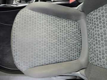 Opel Corsa E Hatchback 3d 1.4 Twinport 90KM 2015 Opel Corsa Klimatyzacja, Grzane Fotele,, zdjęcie 19