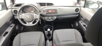 Toyota Yaris III Hatchback 5d 1.0 VVT-i 69KM 2013 Toyota Yaris 1.0 VVT-i Klima Tempomat Alufelgi, zdjęcie 6