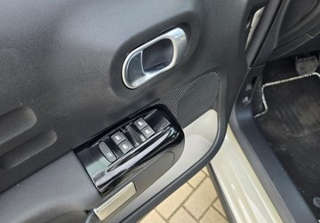 Citroen C3 III Hatchback Facelifting 1.2 PureTech 110KM 2022 Citroen C3 ELLE 1,2 Benzyna 110 KM Automat GWARANCJA Zamiana Zarejestrowany, zdjęcie 23