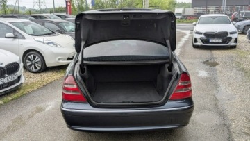Mercedes Klasa E W211 Sedan W211 2.1 (220 CDI) 150KM 2002 Mercedes E 220 2.2CDi 150PS OPŁACONY Skóry, zdjęcie 31