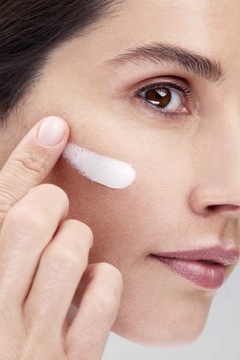 NIVEA Cellular Luminous 630 сыворотка против обесцвечивания