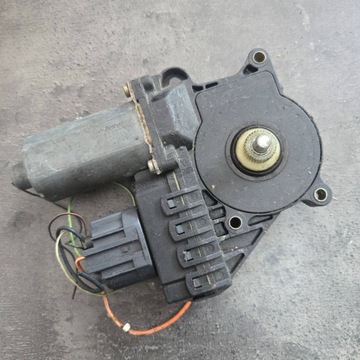 FORD MONDEO MK III MOTOR REGULACE OKNO DVEŘE PŘEDNÍCH 0130821770