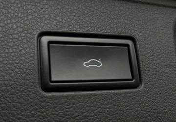 Volkswagen Passat B8 Variant 2.0 TDI SCR 240KM 2018 Volkswagen Passat R-LINE DSG Kamera 4x4 240KM Faktura Vat 23 2.0, zdjęcie 38