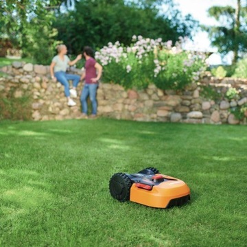 САМОХОДНАЯ РОБОТ-КОСИЛКА WORX WR143E M1000