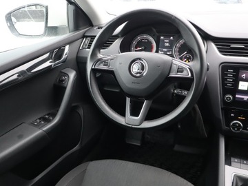 Skoda Octavia III Liftback Facelifting 1.4 TSI 150KM 2017 Skoda Octavia 1.4 TSI, Salon Polska, zdjęcie 6
