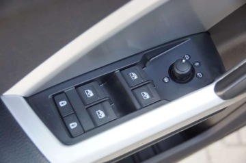 Audi Q3 II SUV 2.0 40 TDI 190KM 2019 Audi Q3 2.0 TDI CR 190 KM, 4x4, S-Tronic, Kamera, Full LED, Hak, GWARANCJA, zdjęcie 22