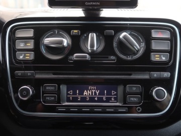 Volkswagen up! Hatchback 5d 1.0 MPI 60KM 2016 VW Up! 1.0 MPI, Salon Polska, Serwis ASO, Skóra, zdjęcie 11