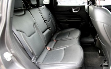 Jeep Compass II 2021 Jeep Compass 1.3 TMair Limited FWD SS 1.3 Hybryda Plug-in 190KM, zdjęcie 20