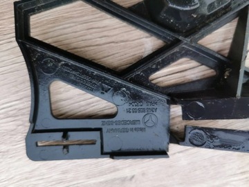 MERCEDES B TŘÍDA W246 VÝZTUHA DRŽÁKY NÁRAZNÍKU PŘEDNÍ PRAVÝ A2468850321