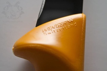 Нож для снятия шкур VICTORINOX SWIBO 5.8427 18 см