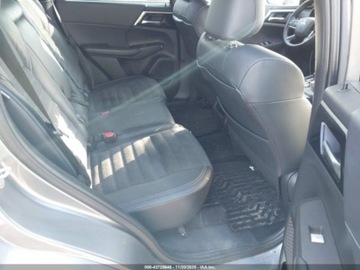 Mitsubishi Outlander III 2023 Mitsubishi Outlander SE 2023 2.5L 2.5 Benzyna 181KM, zdjęcie 12