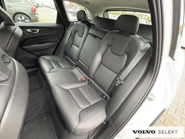 Volvo XC60 II Crossover Facelifting 2.0d B4 197KM 2022 Volvo XC 60 B4 Diesel | Plus Bright | aut | FV23%, zdjęcie 26