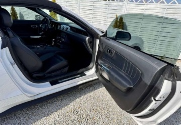 Ford Mustang VI 2021 Ford Mustang Ford Mustang Cabrio 2.3 Eco Boost 2.3 Benzyna 317KM, zdjęcie 37